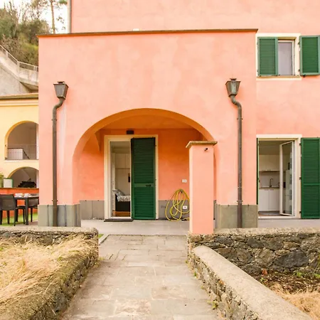 Vakantiehuis In With Wifi Albisola Superiore